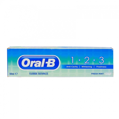 Oral-B FLUORIDE TOOTHPASTE