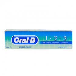 Oral-B FLUORIDE TOOTHPASTE